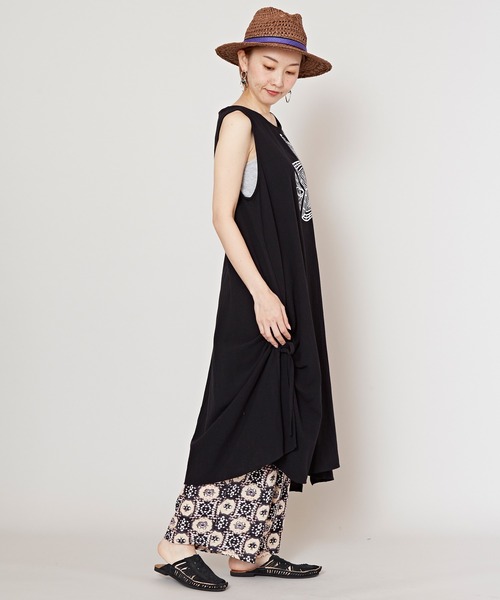 チャイハネ（チャイハネ）の「【チャイハネ】スキナド変形ノースリーブワンピース（ワンピース・レディース・ブラック/ベージュ/グレー/オレンジ/オレンジ系その他/ホワイト/ブルー系その他/グレー系その他/カーキ/ネイビー/マスタード・FREE）」の22枚目の写真