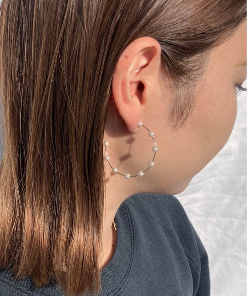 ISS(イズ)の「ISS イズ : ニッケルフリー ビッグフープパールピアス(ピアス(両耳用)・レディース・ゴールド/シルバー・FREE)」の9枚目の写真
