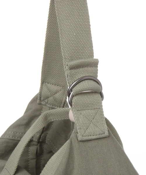 studio CLIP（スタディオクリップ）の「キャンバス2WAYリュック（バックパック/リュック・レディース・カーキ/ナチュラル・FREE）」の11枚目の写真