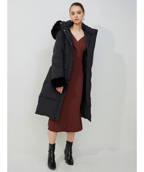*Alice + Olivia* オープンショルダーリブニットワンピース MERCURYDUO（マーキュリーデュオ）の「2WAYオープンショルダー
