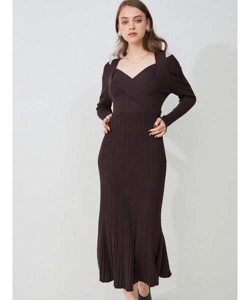 *Alice + Olivia* オープンショルダーリブニットワンピース MERCURYDUO(マーキュリーデュオ)の「2WAYオープンショルダー