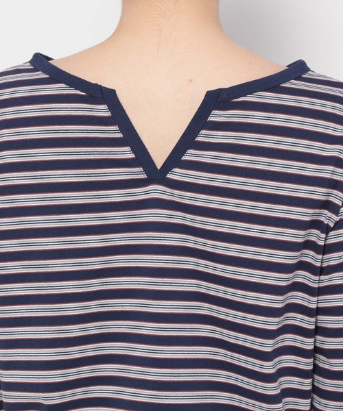 LEPSIM（レプシィム）の「マルチボーダーカットソー　294985（Tシャツ/カットソー・レディース・グレイッシュベージュ/ブルー/ピンク/ネイビー・FREE）」の21枚目の写真