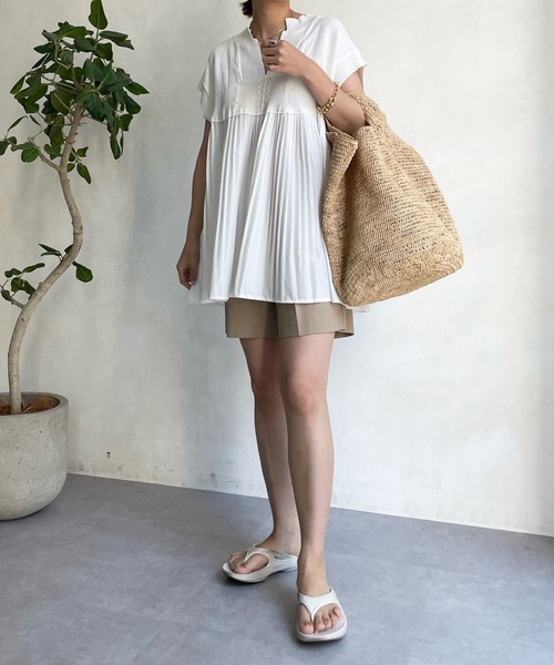 DouDou(ドゥドゥ)の「ケーブルニット×プリーツ異素材切替フレンチ(ニット/セーター・レディース・ホワイト/ブラック/ピンク/チャコールグレー・FREE)」の19枚目の写真