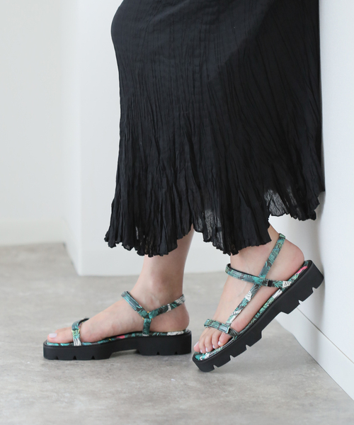 [＊みーちゃんさん専用＊]LE TALON GRISE 追加》GRISEレザースクエアクロスシームアンクルフラット
