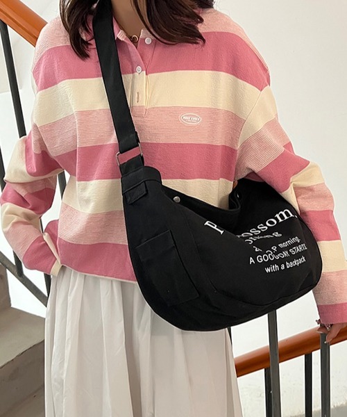 shopnikoniko(ショップニコニコ)の「英字ロゴ 斜め掛け ショルダーバッグ キャンバス トートバッグ メッセンジャーバッグ(ショルダーバッグ・レディース・ブラック/カーキ/アイボリー・フリー)」の10枚目の写真