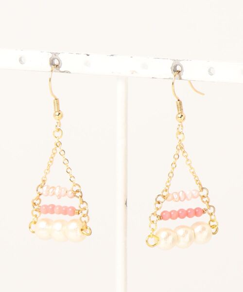tone(トーン)の「【nocca】triangle swing pierce(ピアス(両耳用)・レディース・ピンク/グリーン・FREE)」の1枚目の写真