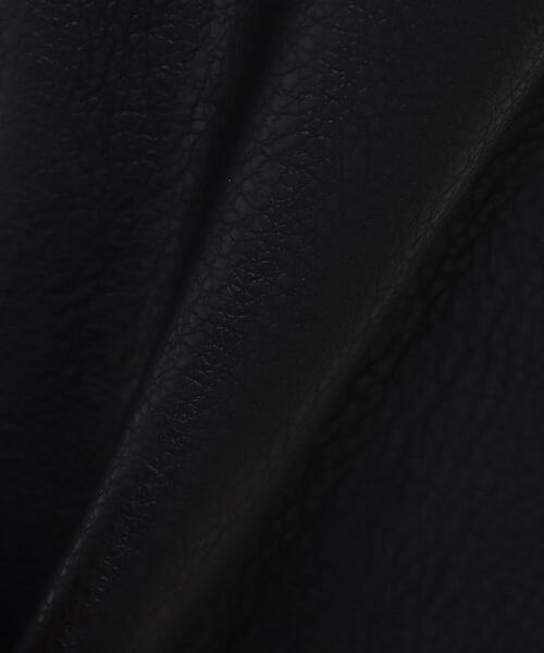 INGNI(イング)の「フェイクレザーショートパンツ/B(その他パンツ・レディース・ブラック/アイボリー/ブラック系その他・FREE)」の7枚目の写真