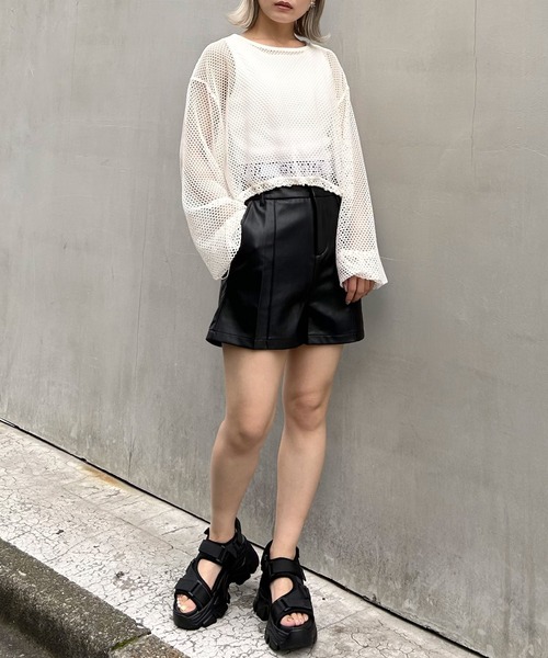 INGNI(イング)の「フェイクレザーショートパンツ/B(その他パンツ・レディース・ブラック/アイボリー/ブラック系その他・FREE)」の19枚目の写真