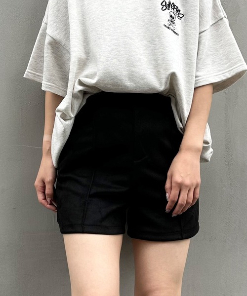 INGNI(イング)の「フェイクレザーショートパンツ/B(その他パンツ・レディース・ブラック/アイボリー/ブラック系その他・FREE)」の21枚目の写真