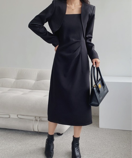 ECLIN（エクラン）の「ショート丈テーラージャケットコンビキャミソールワンピース２点セット（ワンピース・レディース・ブラック/ベージュ/ブラウン・S/M）」の10枚目の写真