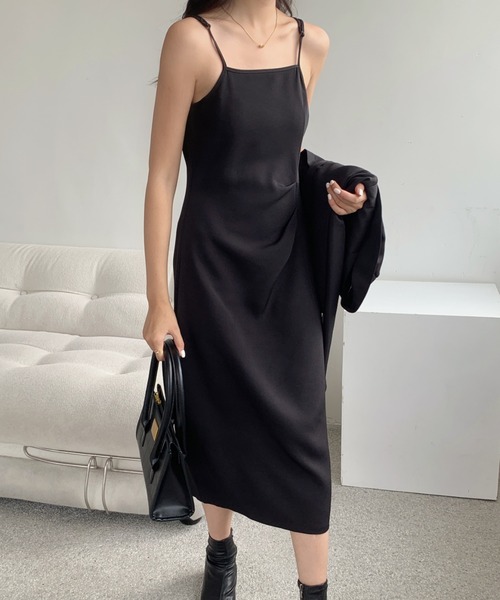 ECLIN（エクラン）の「ショート丈テーラージャケットコンビキャミソールワンピース２点セット（ワンピース・レディース・ブラック/ベージュ/ブラウン・S/M）」の21枚目の写真