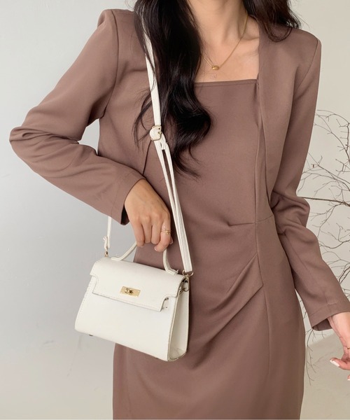 ECLIN（エクラン）の「ショート丈テーラージャケットコンビキャミソールワンピース２点セット（ワンピース・レディース・ブラック/ベージュ/ブラウン・S/M）」の9枚目の写真