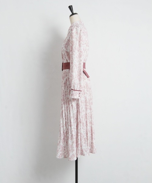 tocco closet(トッコ クローゼット)の「ベルト付きトワルドジュイ柄シャツプリーツ切り替え配色ワンピース(ワンピース・レディース・ピンク/ブルー・M)」の20枚目の写真