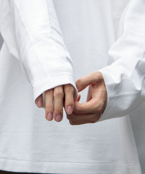 ARMY TWILL（アーミーツイル）の「【ARMY TWILL/アーミーツイル】スリーピングシャツ（Tシャツ/カットソー・メンズ・ホワイト/チャコールグレー・M/L）」の6枚目の写真