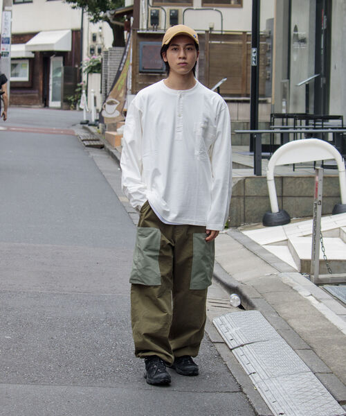ARMY TWILL（アーミーツイル）の「【ARMY TWILL/アーミーツイル】スリーピングシャツ（Tシャツ/カットソー・メンズ・ホワイト/チャコールグレー・M/L）」の11枚目の写真