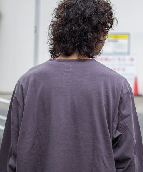 ARMY TWILL（アーミーツイル）の「【ARMY TWILL/アーミーツイル】スリーピングシャツ（Tシャツ/カットソー・メンズ・ホワイト/チャコールグレー・M/L）」の21枚目の写真