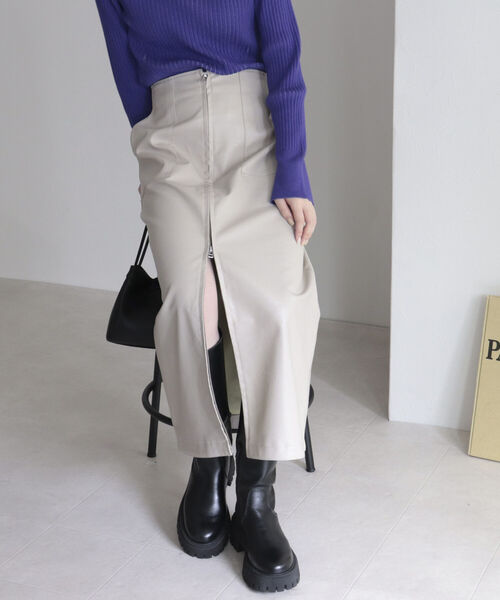 fredy emue（フレディエミュ）の「フェイクレザー フロントジップスカート（スカート・レディース・ブラック/ベージュ/ブラウン・38/36）」の16枚目の写真