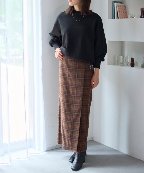 TRIANGLE PALETTE(トライアングルパレット)の「サイドベルトチェック柄Iラインスカート(スカート・レディース・ブラウン/ネイビー/ベージュ・FREE)」の8枚目の写真