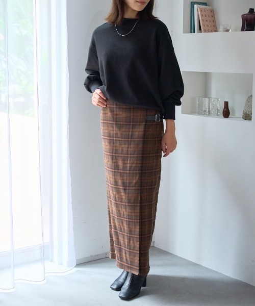 TRIANGLE PALETTE(トライアングルパレット)の「サイドベルトチェック柄Iラインスカート(スカート・レディース・ブラウン/ネイビー/ベージュ・FREE)」の9枚目の写真