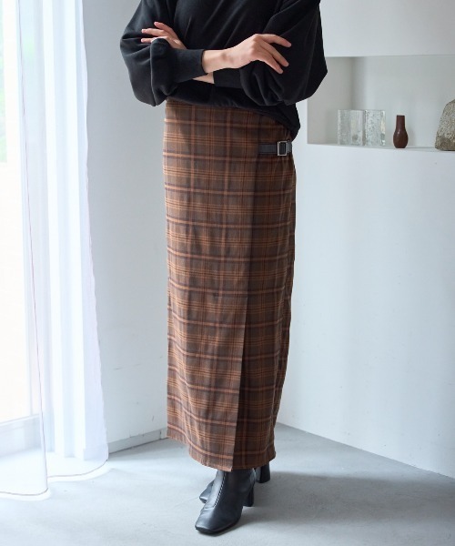 TRIANGLE PALETTE(トライアングルパレット)の「サイドベルトチェック柄Iラインスカート(スカート・レディース・ブラウン/ネイビー/ベージュ・FREE)」の5枚目の写真