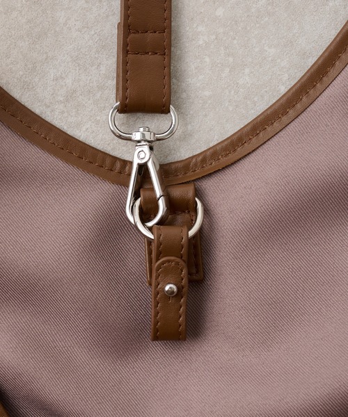 ビアズリー ショルダーバッグ トープ ビアズリー ショルダーバッグ トープ レザーボディバッグ（ショルダー