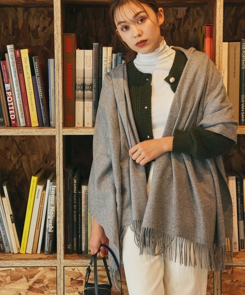 Edit Sheen(エディットシーン)の「カシミアタッチ大判ストール(ストール/ショール・レディース・ブラック/グレー/アイボリー・FREE)」の3枚目の写真