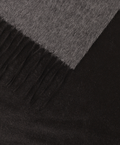 PIACENZA（ピアチェンツァ）の「【PIACENZA】MIRROR シルクカシミヤ Wフェイスマフラー（マフラー・メンズ・ライトグレー/ブラック/ネイビー/ブラウン・FREE）」の6枚目の写真