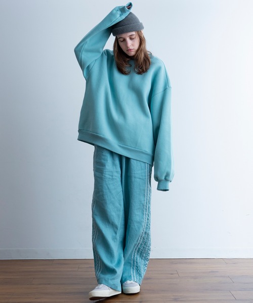 Universal Style Wear(ユニバーサルスタイルウェア)の「Universal Style Wear タオル バケツ クルーネック スウェット(スウェット・メンズ・グレイッシュベージュ/サックスブルー系/ブラック/オフホワイト・MEDIUM/LARGE/X-LARGE)」の11枚目の写真