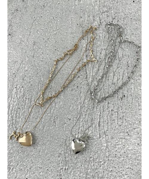 EMODA（エモダ）の「ダブルチェーンロゴネックレス（ネックレス・レディース・ゴールド/シルバー・FREE）」の3枚目の写真