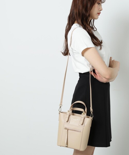 JILL by JILL STUART(ジルバイジルスチュアート)の「◇ウィークデイコレクション(ポートレイトポシェット)(ショルダーバッグ・レディース・ベージュ/グレー/ブラック・FREE)」の12枚目の写真