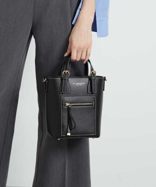 JILL by JILL STUART(ジルバイジルスチュアート)の「◇ウィークデイコレクション(ポートレイトポシェット)(ショルダーバッグ・レディース・ベージュ/グレー/ブラック・FREE)」の2枚目の写真