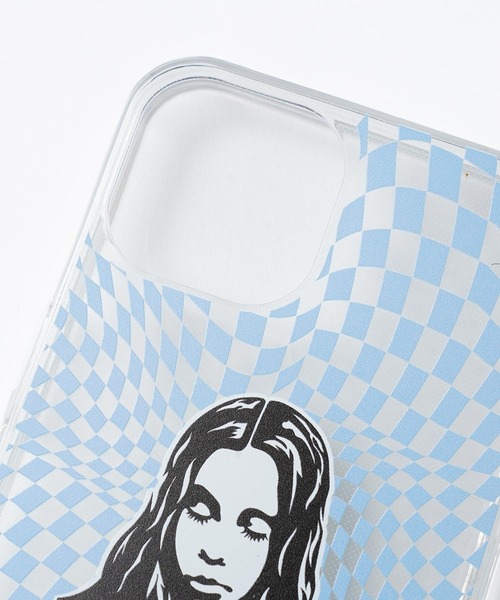 X-girl（エックスガール）の「CLEAR MOBILE CASE for iPhone 13（スマホケース/カバー・レディース・ライトブルー/マルチ/レッド/ピンク・ONE SIZE）」の6枚目の写真