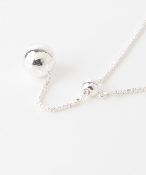 URBAN RESEARCH DOORS（アーバンリサーチドアーズ）の「ボールスライドネックレス（ネックレス・レディース・ゴールド/シルバー・-）」の7枚目の写真