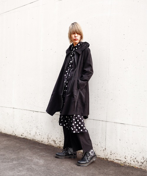 rovtski（ロフトスキー）の「ストレッチロングパーカー（パーカー・レディース・ベージュ/ブラック/ブルー・FREE）」の4枚目の写真