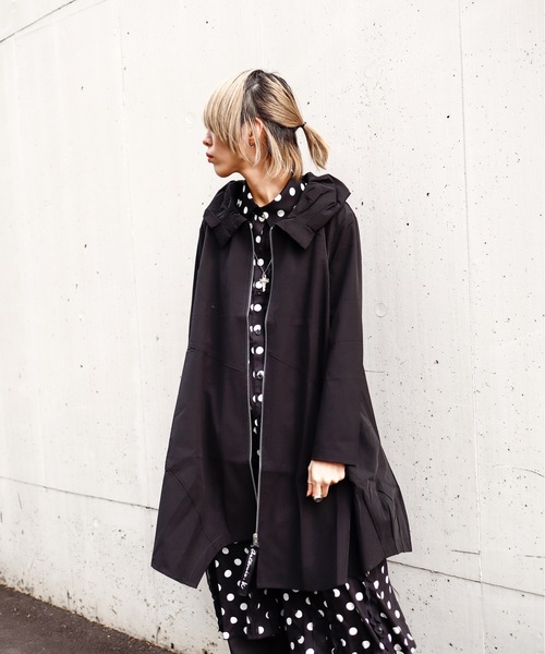 rovtski（ロフトスキー）の「ストレッチロングパーカー（パーカー・レディース・ベージュ/ブラック/ブルー・FREE）」の7枚目の写真