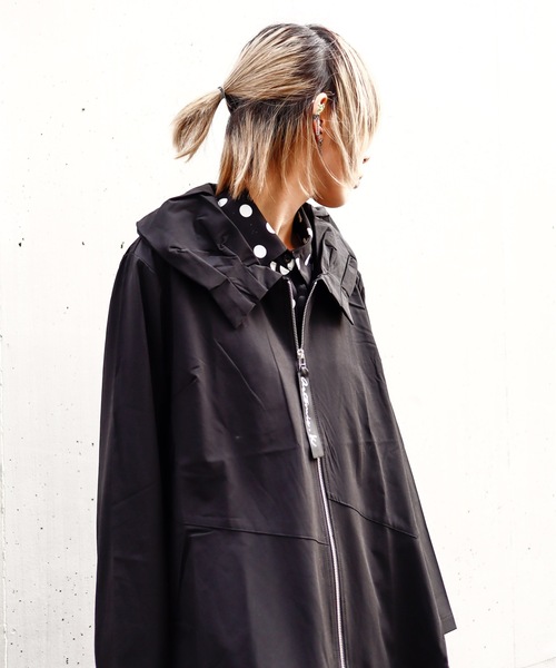 rovtski（ロフトスキー）の「ストレッチロングパーカー（パーカー・レディース・ベージュ/ブラック/ブルー・FREE）」の11枚目の写真