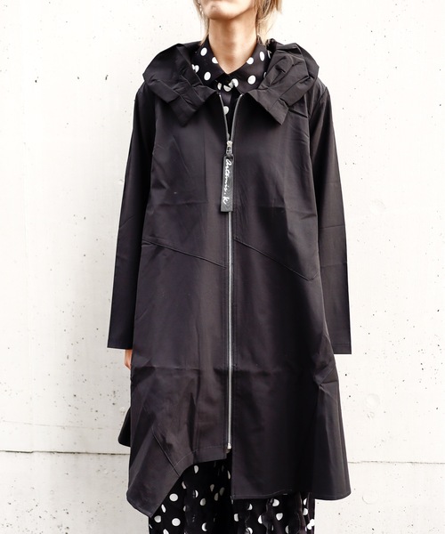 rovtski（ロフトスキー）の「ストレッチロングパーカー（パーカー・レディース・ベージュ/ブラック/ブルー・FREE）」の13枚目の写真