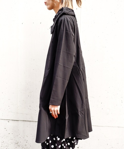 rovtski（ロフトスキー）の「ストレッチロングパーカー（パーカー・レディース・ベージュ/ブラック/ブルー・FREE）」の14枚目の写真