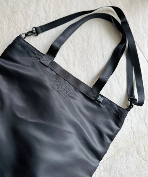 FREDRIK PACKERS(フレドリックパッカーズ)の「FREDRIK PACKERS フレドリックパッカーズ VAIL FLIGHT SATIN 2WAY トートBAG(ショルダーバッグ・レディース・ブラック/オリーブ/グリーン・ONESIZE)」の16枚目の写真