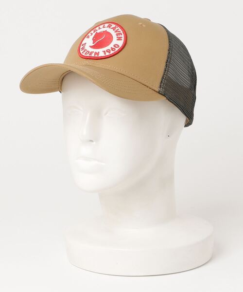 FJALL RAVEN （フェールラーベン）の「1960 Logo Langtradarkeps（キャップ・レディース・ブラック/ウィート/ブラウン・S/M/L/XL）」の3枚目の写真