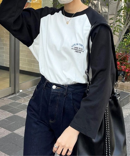 CPCM(シーピーシーエム)の「ラグラン1ポイント刺繍T(Tシャツ/カットソー・レディース・ブラック/ホワイト・LARGE/MEDIUM)」の2枚目の写真