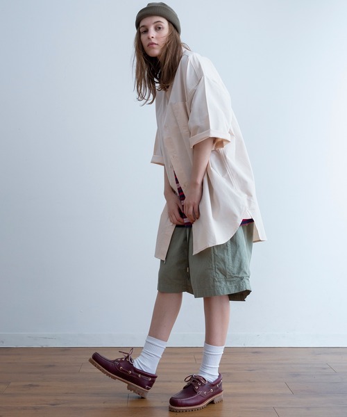 Universal Style Wear(ユニバーサルスタイルウェア)の「Universal Style Wear ラフ フィット ボタンダウン シャツ(シャツ/ブラウス・メンズ・ライトグリーン/オフホワイト/ライトイエロー/ブラック・MEDIUM/LARGE/X-LARGE)」の7枚目の写真