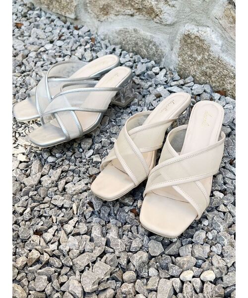 dazzlin(ダズリン)の「クロスメッシュシアーサンダル(サンダル・レディース・シルバー/ベージュ・LARGE/MEDIUM)」の6枚目の写真