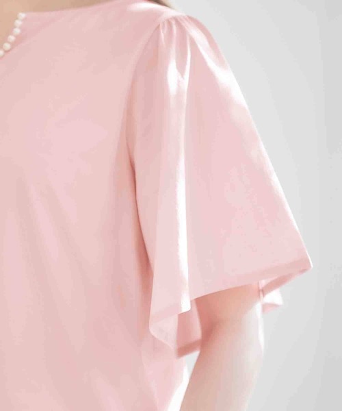 alotta(アロッタ)の「パール調ボタン付Tシャツブラウス(シャツ/ブラウス・レディース・オフホワイト/ブルー/ピンク/ブラック・XX-LARGE/MEDIUM/LARGE/X-LARGE)」の15枚目の写真