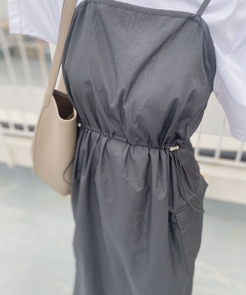 Reurie'(レウリィ)の「【ZOZO限定】ナイロンミリタリーワンピース / 夏服 ミリタリー 大人カジュアル レイヤード ノースリーブ キャミワンピ(ワンピース・レディース・ホワイト/ブラック・FREE)」の12枚目の写真