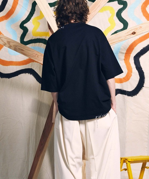 MAISON SPECIAL（メゾンスペシャル）の「《UNISEX》Oversized Stitched Crew Neck T-shirt/オーバーサイズメニーステッチクルーネックTシャツ【MAISON SPECIAL/メゾンスペシャル】（Tシャツ/カットソー・メンズ・ホワイト/ブラック・1/2/0）」の21枚目の写真