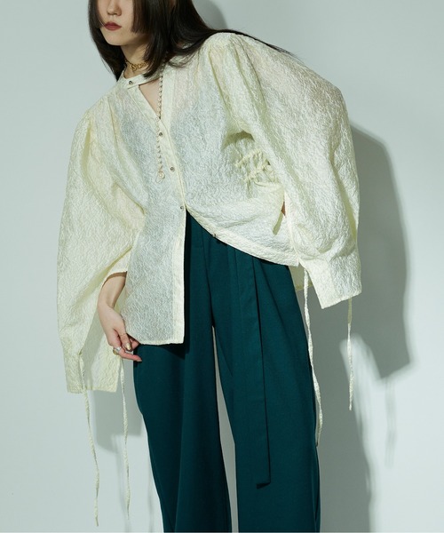 Ezick(エジック)の「Blooming jacquard 2way フェアリーブラウス(シャツ/ブラウス・レディース・グリーン/ラベンダー/ホワイト・FREE)」の18枚目の写真