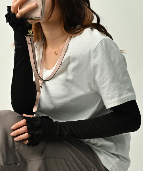 Felt-Maglietta(フェルトマリエッタ)の「UPF50+UVカット吸水速乾フリルアームカバー(アームカバー・レディース・ブラック・FREE)」の6枚目の写真