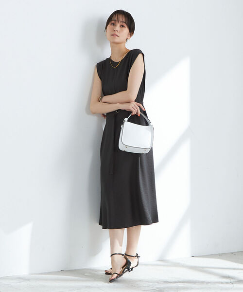 美品　セオリー　タックワンピース　フォーマルワンピース　黒　ノースリーブ Theory ノースリーブワンピース 黒 2 Aライン タック ギャザー