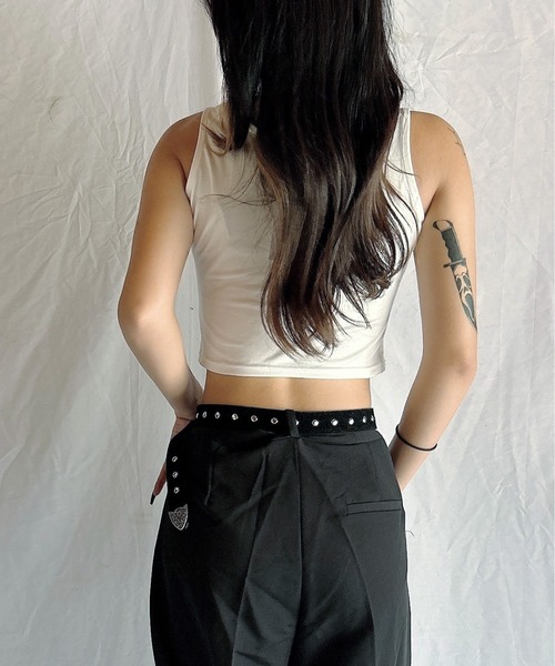 Chick（チック）の「Short Tight fit Tanktop / ショート丈 タイトフィット タンクトップ Y2K 韓国 ピチT（タンクトップ・レディース・ホワイト/ブラック/グレー・M/L）」の15枚目の写真